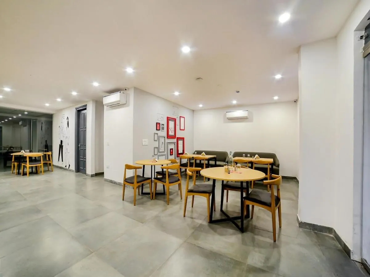 Flora Residency Hotel Gurgaon 3*,  India